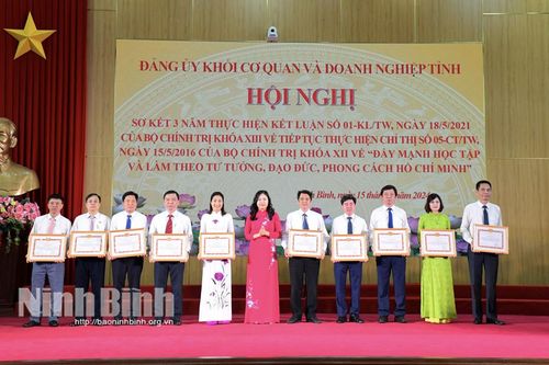 Đảng ủy Khối Cơ quan và Doanh nghiệp tỉnh sơ kết 3 năm thực hiện Kết luận số 01 của Bộ Chính trị