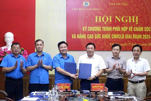 Ký chương trình phối hợp về chăm sóc và nâng cao sức khỏe công nhân, viên chức, lao động