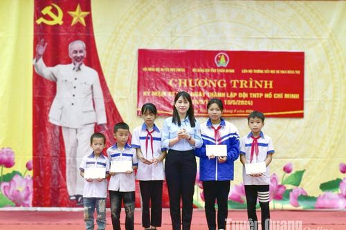 Gần 500 đội viên, nhi đồng tham gia kỷ niệm thành lập Đội TNTP Hồ Chí Minh