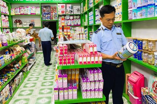 Bình Phước: Liên tục phát hiện, xử lý sai phạm trong lĩnh vực kinh doanh vàng và an toàn thực phẩm