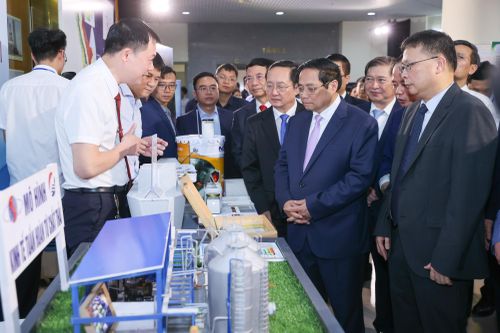 Thủ tướng: 'Khoa học công nghệ giúp Việt Nam đến gần hơn với các mục tiêu'