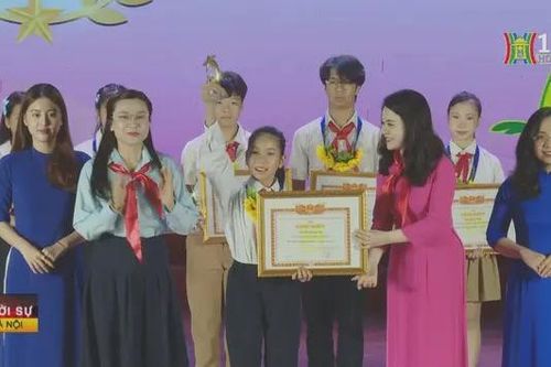 11 thiếu nhi Thủ đô nhận 'Giải thưởng 15 tháng 5'