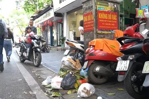 Phố ô nhiễm vì rác