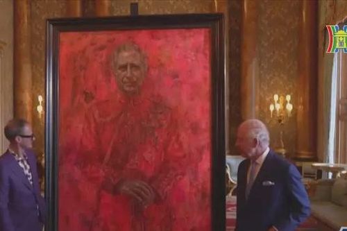 Anh công bố bức chân dung chính thức của Vua Charles III