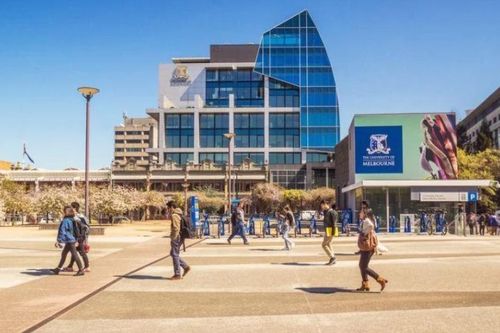 Australia hạn chế số lượng sinh viên quốc tế