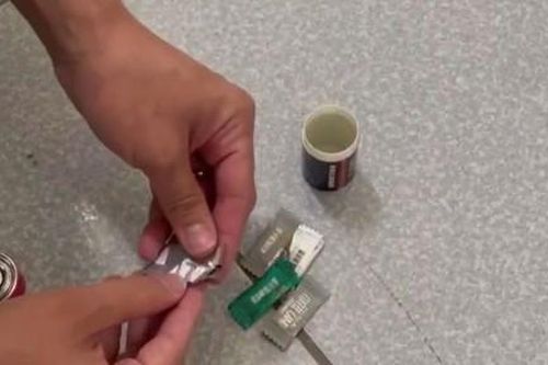 Bắt nữ quái chuyên giấu ma túy trong kẹo cà phê đem bán dạo