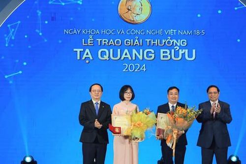 Giải thưởng Tạ Quang Bửu 2024 vinh danh 2 nhà khoa học lĩnh vực vật lý và môi trường