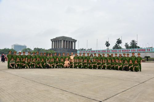 Hoạt động ý nghĩa của Công an huyện Gia Lâm hướng đến Ngày sinh Chủ tịch Hồ Chí Minh