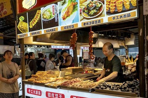 Xu hướng tiết kiệm ăn uống ở người trẻ Trung Quốc