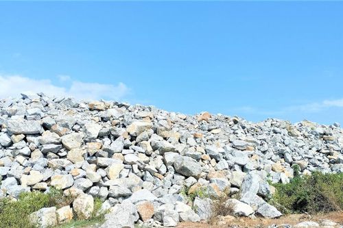 Quảng Nam: Phát hiện một công ty tập kết hơn 167.000m3 đá không đúng quy định