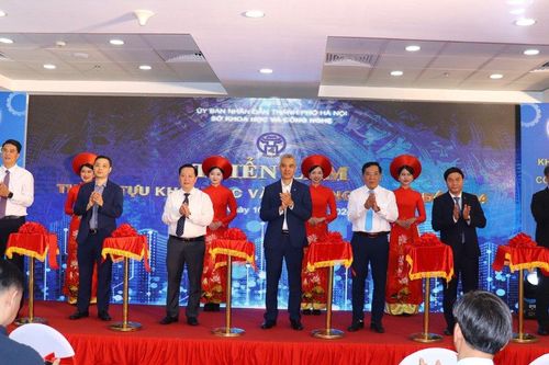 Khai mạc triển lãm thành tựu khoa học và công nghệ Thủ đô năm 2024