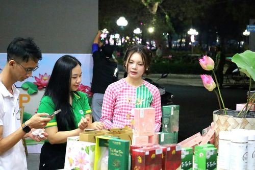 Đồng Tháp: chính thức khai mạc Lễ hội Sen năm 2024