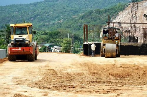 Mở rộng thí điểm sử dụng cát biển làm vật liệu san lấp