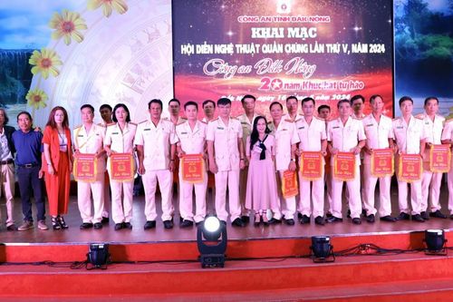Hơn 500 cán bộ, chiến sĩ tham gia Hội diễn Nghệ thuật quần chúng với chủ đề 'Công an Đắk Nông- 20 năm khúc hát tự hào'