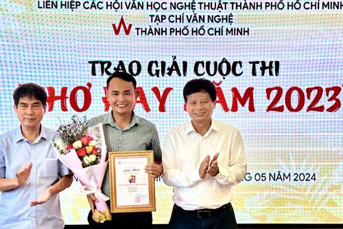 Tác giả 9X đoạt giải nhất cuộc thi 'Thơ hay năm 2023'
