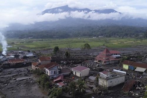 Indonesia gieo hạt mây để ngăn chặn... mưa lũ!