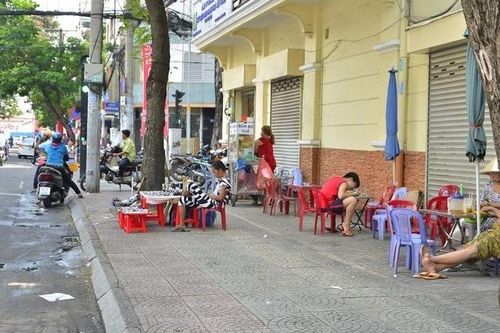 TP HCM: 92 trường hợp đăng ký thuê vỉa hè quận 1 sau một tuần