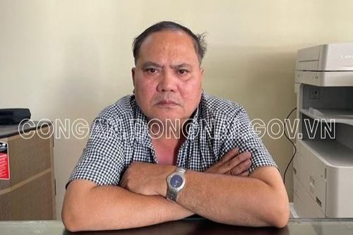 Đối tượng truy nã thay đổi tên gọi sống ở nước ngoài 27 năm vẫn không thoát