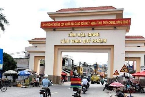 Hậu Giang quy định thời gian, thành phần đoàn đi ngoài tỉnh không quá 2 lần/năm