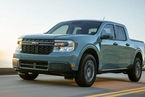 Ford triệu hồi loạt xe hybrid vì lỗi tự về 'mo' trên đường