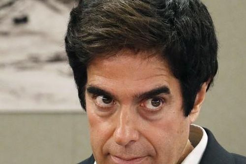 Ảo thuật gia David Copperfield bị 16 phụ nữ tố tấn công tình dục