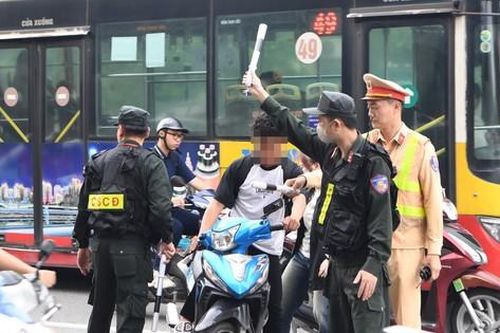 Công an Hà Nội lập 5 tổ công tác 'đặc biệt' xử lý vi phạm giao thông