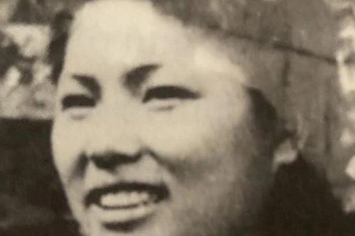 'Ngày anh về em sẽ già hơn, anh có chê không?'