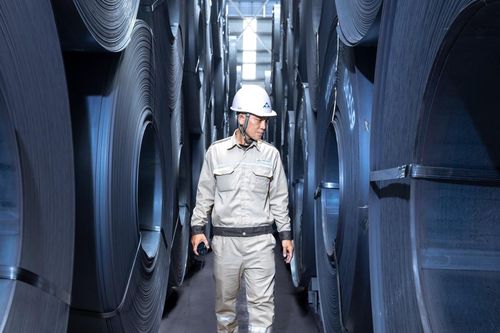 Nhập khẩu thép tiếp tục tăng đột biến, hàng Trung Quốc đổ bộ thị trường