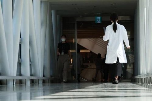Tòa án Hàn Quốc bác bỏ nỗ lực ngăn kế hoạch tăng chỉ tiêu tuyển sinh ngành y