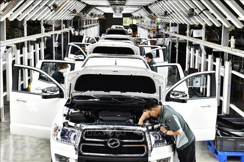 Mỹ lên kế hoạch siết chặt quy định đối với các loại xe kết nối của Trung Quốc