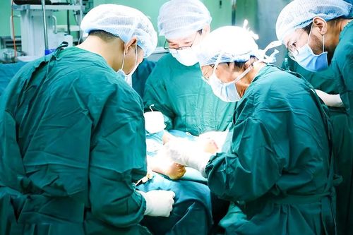 Đồng Nai: Phẫu thuật thành công cho 2 bệnh nhi bị chân khoèo bẩm sinh