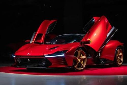 Siêu xe Ferrari Daytona SP3 đầu tiên tại Đông Nam Á