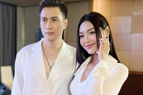 Việt Anh thân mật với một mỹ nhân VTV hậu 'tay trong tay' bạn gái kém tuổi