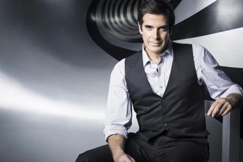 Ảo thuật gia lừng danh David Copperfield bị tố chuốc thuốc, gây hại trẻ vị thành niên