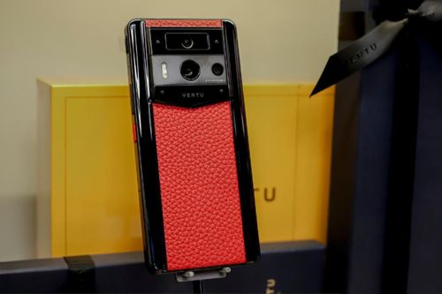 Không phải iPhone 15, dòng điện thoại hơn 100 triệu này mới đang là xu hướng của thị trường