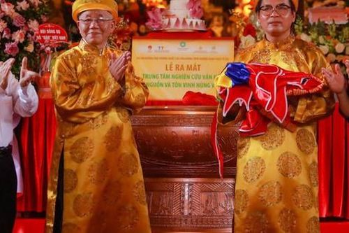 Ra mắt Trung tâm Nghiên cứu Văn hóa cội nguồn và Tôn vinh Hùng Vương