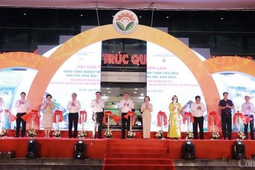 Khai mạc Hội chợ triển lãm hàng công nghiệp nông thôn tiêu biểu khu vực phía Bắc năm 2024