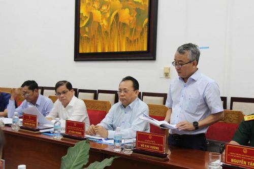 Thống nhất đề nghị khen thưởng một số tập thể, cá nhân