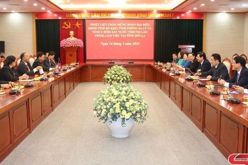 Đoàn đại biểu HĐND các tỉnh nước CHDCND Lào chào xã giao lãnh đạo tỉnh Sơn La