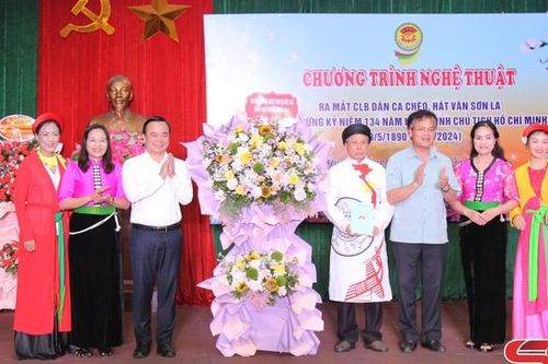 Ra mắt Câu lạc bộ dân ca chèo, hát văn Sơn La