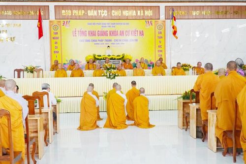 Phật giáo H.Củ Chi tổng khai giảng khóa An cư kiết hạ lần thứ 38 tại chùa Pháp Thành