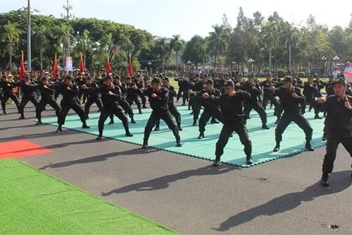 Sôi nổi Hội thi điều lệnh, bắn súng, võ thuật của Công an Quảng Ngãi