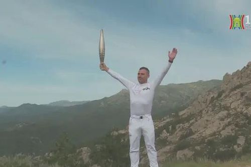 Ngọn đuốc Olympic tới đảo Corse