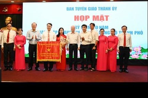 Trang tin Điện tử Đảng bộ TPHCM không ngừng nâng cao tính Đảng, tính định hướng