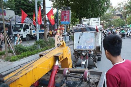 5 tổ công tác 'đặc biệt' tuần tra, xử lý vi phạm giao thông khu vực nội thành