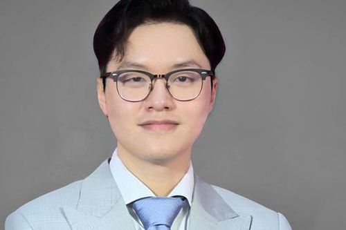 Nam sinh Việt 22 tuổi lọt vào gương mặt trẻ nổi bật châu Á 2024
