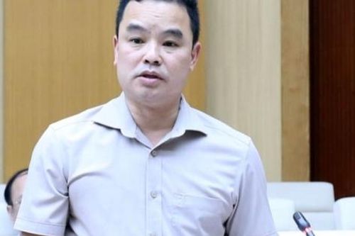 Tạm giữ Giám đốc Khu di tích lịch sử Đền Hùng