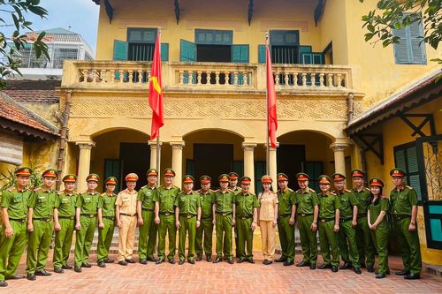 Hoạt động ý nghĩa của Cụm thi đua số 3 – Công an thành phố Hà Nội