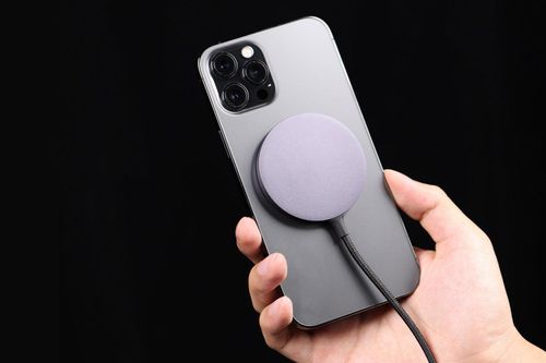 Vòng tròn sau lưng iPhone thay đổi ngành phụ kiện