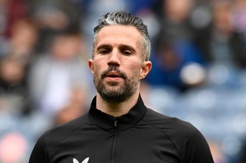 Van Persie có bến đỗ mới